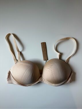 SKIMS Ultimate Push Up Strapless Bra 34B NWT Sand